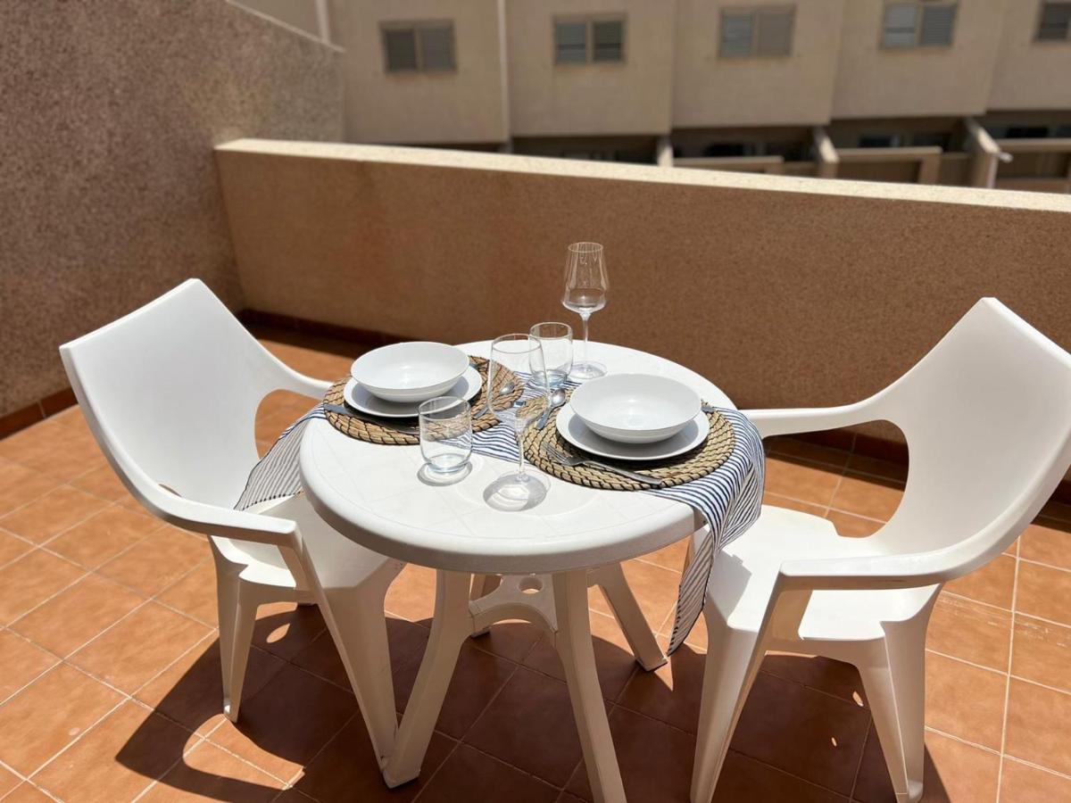 Apartamentos Vista Marina - El Medano Bagian luar foto