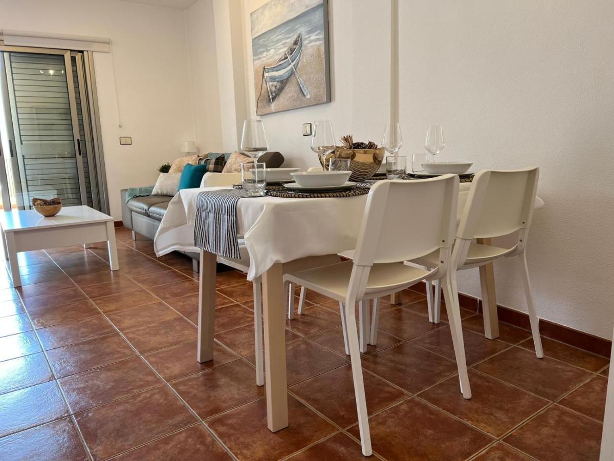 Apartamentos Vista Marina - El Medano Bagian luar foto
