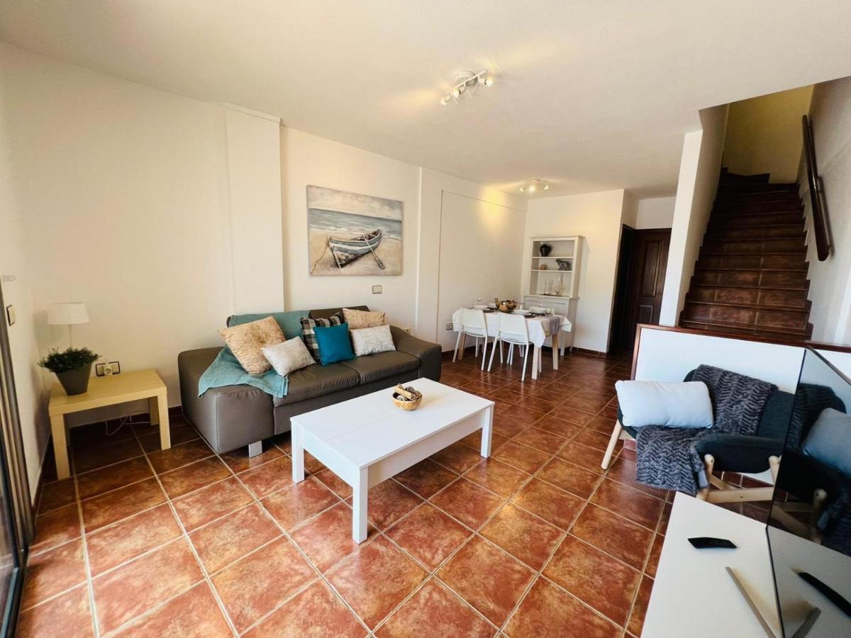 Apartamentos Vista Marina - El Medano Bagian luar foto
